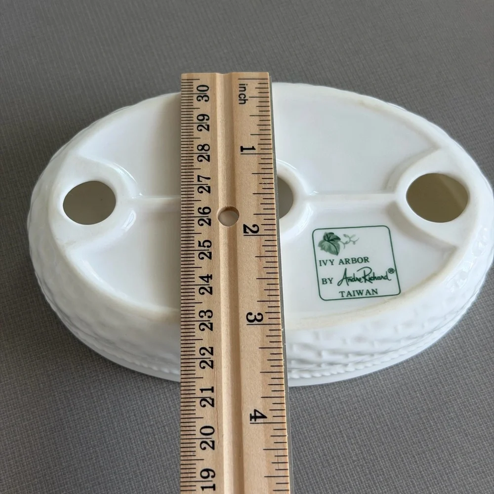 Vintage Andre Richard Ivy Arbor White Ceramic Bar Soap & Trinket Dish Holder